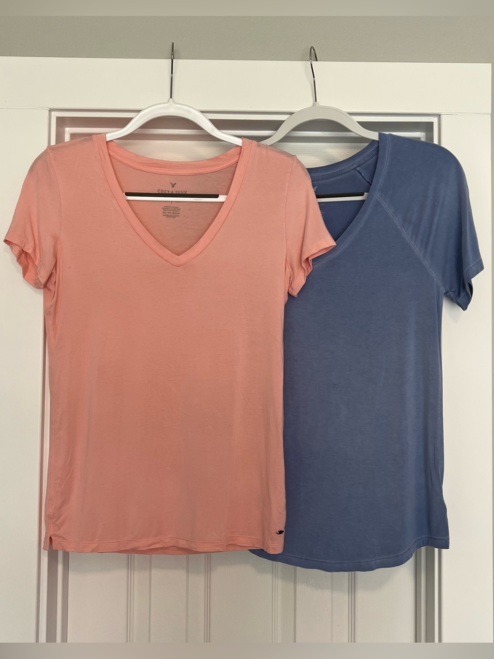 American Eagle Outfitters V-Neck bundle - Peach and Slate Blue